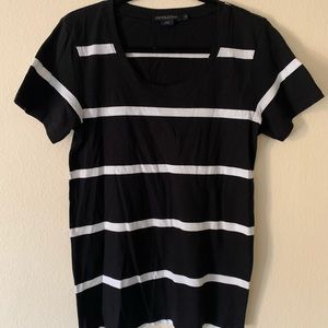 Black and white stripped t-shirt